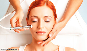 Sua pele linda nesse inverno! Peeling de Diamante + Hidratação Facial Profunda no Shopping Della