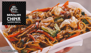 Yakisoba no Brazilian China no Criciúma Shopping, válido de segunda a segunda, para consumo ou retirada no local