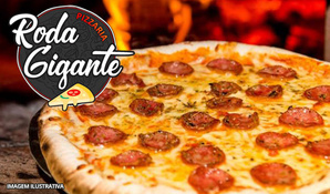 Praia do Rosa/Imbituba: Rodízio de pizzas salgadas e doces com mais de 40 opções na Pizzaria Roda Gigante com forno a lenha, válido de segunda a segunda