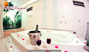 Momentos inesquecíveis! Período de 3 horas na suíte tropical ou master com banheira de hidromassagem, cadeira erótica, conforto, segurança e muito mais no Motel Tropical