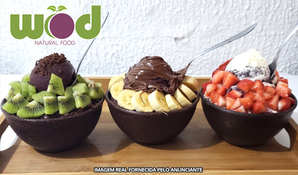 Açaí 300ml com acompanhamento de leite ninho no Wood Natural Food no centro de Criciúma, válido de segunda a sábado