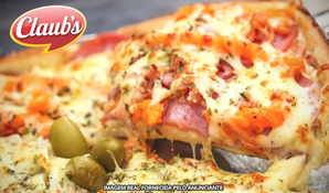 Oferta tamanho família! Pizza gigante 16 fatias no Claub's Lanches, válido de quarta a segunda para retirada no local ou tele-entrega*