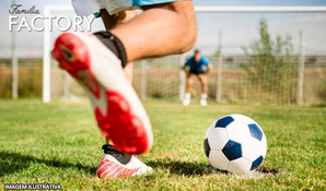 Venha se divertir com seus amigos e familiares! Aluguel de campo de futebol na Família Factory, válido de segunda a segunda