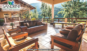 Descanso merecido! 2 diárias para 2 pessoas com delicioso café da manhã + park aquático no Hotel Sandrini, válido de sexta a domingo