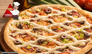 Tem pizza pra todo mundo! Pizza gigante 16 fatias no Triangulo Lanches para consumo ou retirada no local, válido de quarta a segunda