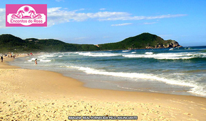 Gente que está ansioso para Férias! Praia do Rosa/SC: 2 diárias para 2 pessoas + 1 criança de até 6 anos na Pousada Encantos do Rosa, válido de segunda a segunda