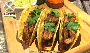¡Sabor y Alegria Mexicana! 3 tacos de frango + molho no Guaca Mexican Caribean do Container Food Park, válido de quarta a segunda