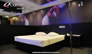 Período de 2 horas na suíte luxo no Quartzo Motel Criciúma com banheira de hidromassagem e muito mais