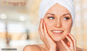 Pele linda e saudável! Peeling de cristal + massagem facial na EmagreSee Emagrecimento e Estética, válido de segunda a sábado