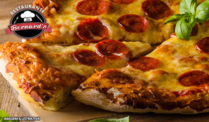 Rodízio de pizzas com buffet de pratos quentes, 14 cubas, lasanhas, batatas, saladas, costelaço e outros tipos de carnes no Restaurante do Bernard's, válido de quarta a domingo
