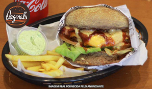 Liberdade ao paladar! Hambúrguer gourmet artesanal com 180g de carne com batatas fritas + coca-cola lata 310ml na Original's Hamburgueria, válido de quarta a sexta e aos domingos
