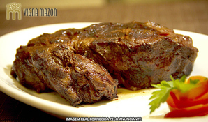 Almoço para 2 pessoas com 4 opções de carnes na parrilla com acompanhamentos + jarra de suco de uva ou vinho na Vigna Mazon válido aos domingos