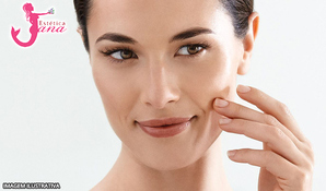 Limpeza de pele profunda com extração de cravos e espinhas + cauterização e hidratação facial + máscara rejuvenescedora + drenagem e massagem facial + peeling de brasão + luz de alta frequência