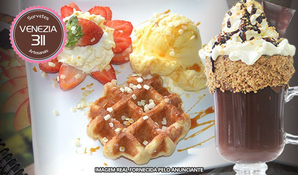 Doçura contagiante! Chocolate quente médio com chantilly + waffle com sorvete na Sorveteria Venezia 311, válido de terça a domingo para consumo no local