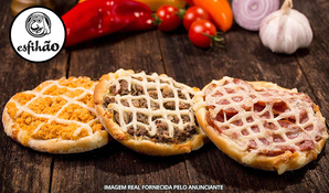 Saboroso e prático! Combo com 8 mini esfihas salgadas 40gr cada no Esfihão Lanches, válido de quarta a segunda para consumo ou retirada no local