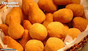 São José/SC: Faça a festa! 100 salgados fritos ou congelados da Djeniffer Salgados, válido de segunda a segunda para retirada no local