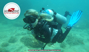 Bombinhas/SC: Mergulho com cilindro, equipamento completo e instrutor com embarcação na Submarine Escola de Mergulho em até 18 vezes no cartão*