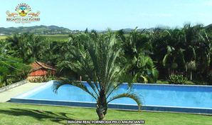 Comida farta e muita natureza! Almoço com buffet livre e entrada nas piscinas no Restaurante Colonial Recanto das Flores no Morro Azul em Jaguaruna válido aos domingos
