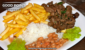Sabor de comida caseira! Almoço buffet livre com arroz, feijão, massas, saladas, 5 opções de carnes e sobremesas no Restaurante Good Point, válido de segunda a sexta