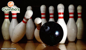 Strike no tédio! 1 hora de boliche para até 8 pessoas, no Guinho's Pizzaria em Araranguá, válido de terça a domingo*