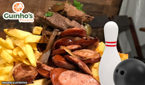 Strike no tédio! 1 hora de boliche + tábua especial para até 4 pessoas, no Guinho's Pizzaria em Araranguá, válido de terça a domingo*