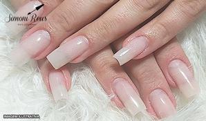 Felicidades é fazer as unhas! Alongamento de unhas em gel e esmaltação simples na Simoni Réus Designer de unhas, válido de segunda a sábado