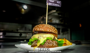RESTAURANTE DEK 901: hambúrguer gourmet com batata rústica (Dek burguer, Dek Costela, Dek bacon ou Dek picanha) no mar grosso em Laguna - SC