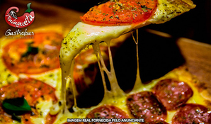 Praia do Rosa - Imbituba: Pizza grande 35cm com 12 fatias no Malagueta Gastrobar, válido de quinta a segunda para consumo no local ou tele-entrega*