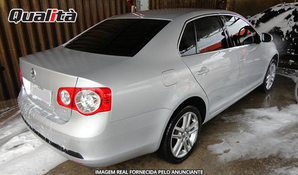 Lavação interna e externa + desinfectação completa no carro com higienização avançada por ozônio, na Qualitá Estética Automotiva, válido de segunda a sábado a partir de R$ 79,99