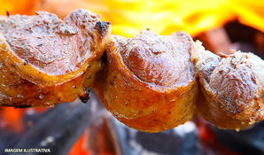 Espeto corrido completo com buffet livre de pratos quentes (comida típica italiana), saladas e sobremesas no Restaurante Somariva, válido aos domingos