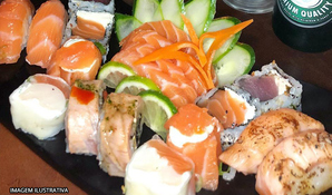 OSAKA SUSHI BAR: combinado de sushi com 30 peças válido de segunda a segunda para retirada ou tele-entrega*