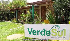 POUSADA VERDE E SUL: 1 diária para 2 pessoas em até 12x no cartão* na Praia do Rosa em Imbituba - SC