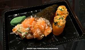 HANAMI COZINHA ORIENTAL: temaki de salmão com 2 joy, válido de segunda a sábado para consumo ou retirada no local