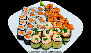 MIZARU SUSHI: combinado de sushi com 32 peças (gunkan, filadélfia, hossomaki) com tele-entrega gratuita*