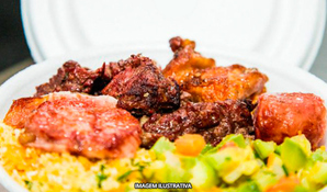 RESTAURANTE CHEF BEER : marmitex com 2 carnes, saladas e acompanhamentos