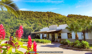 HOTEL TERMAS DA GUARDA: 1 diária para 2 pessoas com café da manhã, almoço e jantar em Tubarão - SC