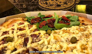 GAMBOA PIZZARIA: pizza gigante com borda de catupiry ou cheddar sabores tradicionais
