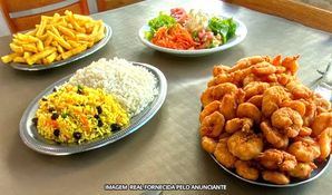 RESTAURANTE E PIZZARIA ESPETINHO DE OURO: almoço ou jantar com camarão à milanesa e acompanhamentos para 2 pessoas
