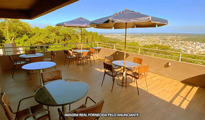 FAMÍLIA ROSSO RESTAURANTE E PIZZARIA: almoço sistema buffet livre com pratos quentes, saladas, frios, carnes, pratos vegetarianos, sobremesas, opções de terça a domingo