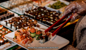 NIPPORI SUSHI LOUNGE: buffet livre completo de sushis, pratos quentes e yakisobas