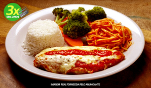 RAFFITIS PIZZA PUB: almoço buffet livre com pratos quentes de massas, risotos, carnes, saladas e sobremesas