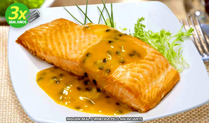 RISTORANTE PIATO DE PARMA: almoço com salmão grelhado com molho de maracujá no Centro de Gramado